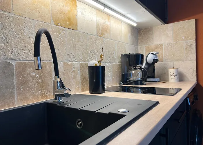 L'etape Cosy, Parking Gratuit