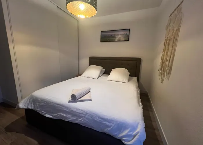 L'etape Cosy, Parking Gratuit Carcassonne